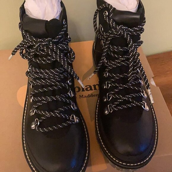 NEW! cool planet by Steve Madden Women's Buni Lace-Up Hiker Booties - Picture 13 of 13